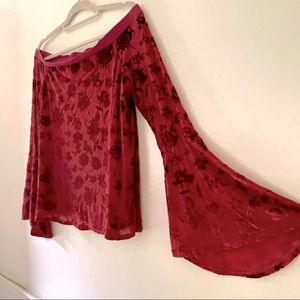 Women’s Off-Shoulder Bell Sleeve Top in Burgundy